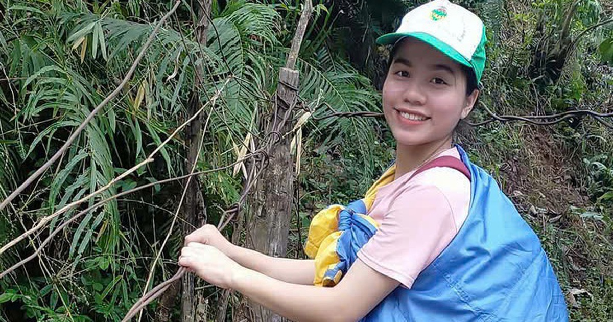Thầy cô ở nơi chưa có điện vẫn vượt núi học AI