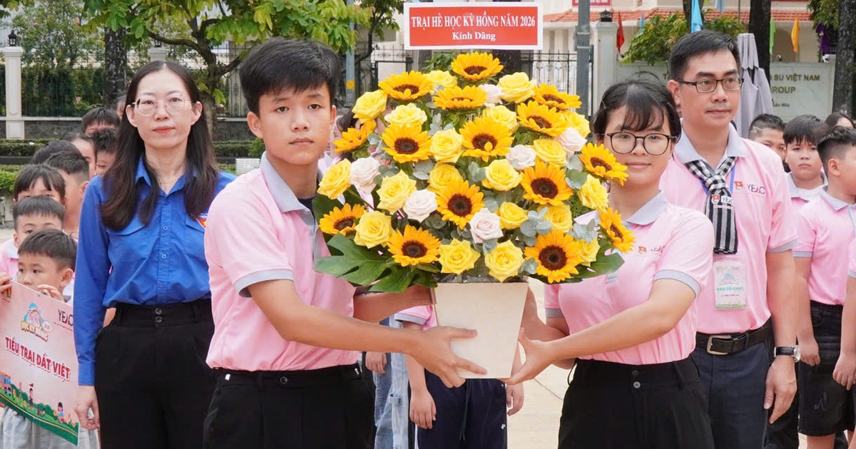 Học kỳ hồng cho 99 con em công nhân viên, người lao động