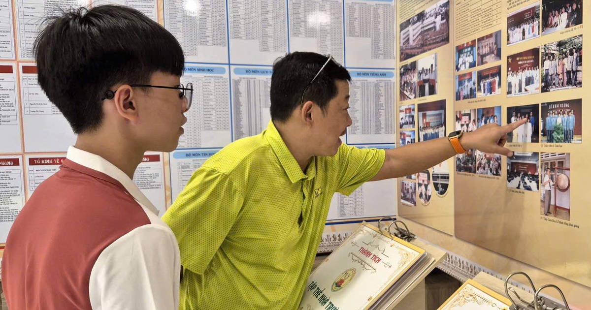 Học sinh làm thủ tục nhập học lớp 10 lưu ý gì khi chọn tổ hợp môn?