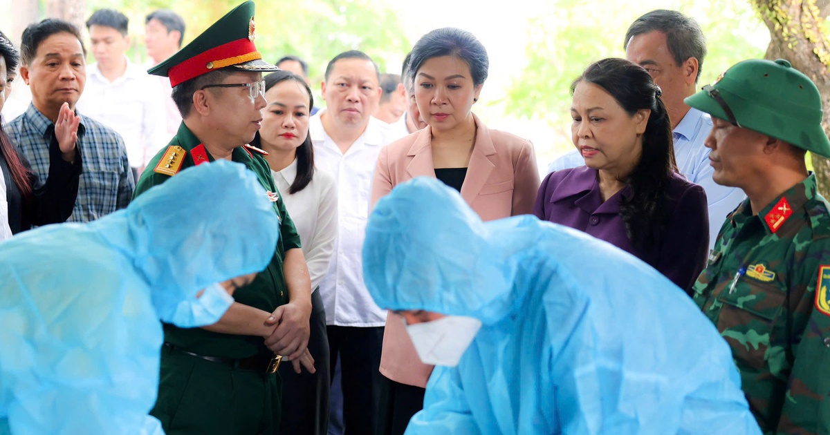 Tháng 7 đi tìm tên cho liệt sĩ và cuộc gặp với những người tuyến đầu