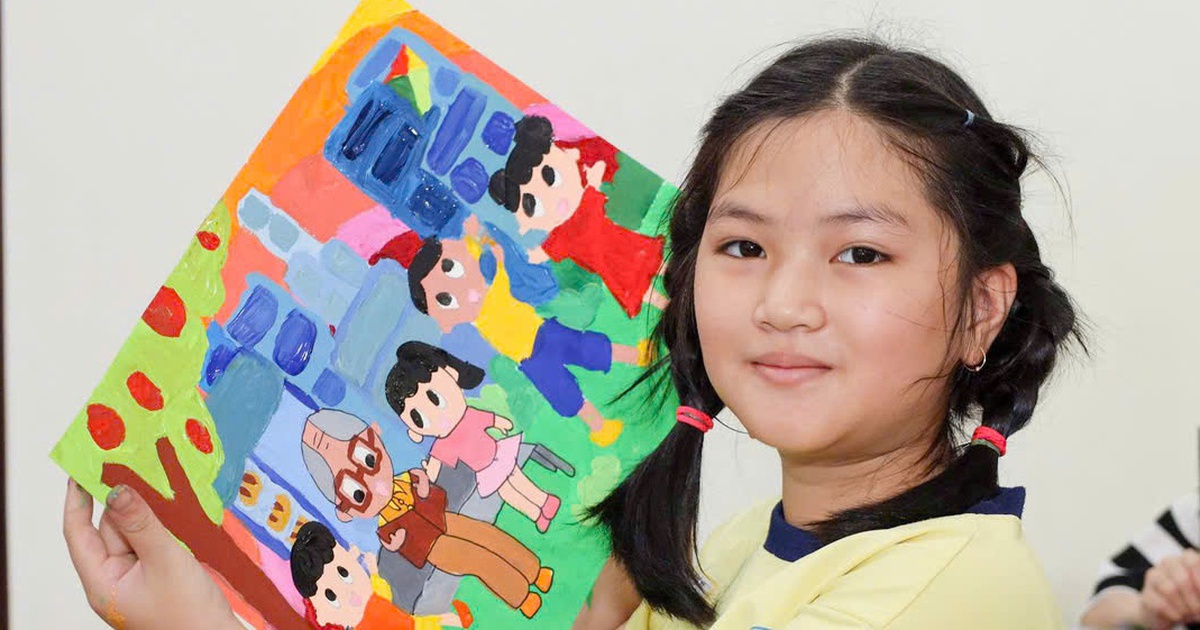 Thiếu nhi TP.HCM kể chuyện về Bác Tôn qua tranh vẽ
