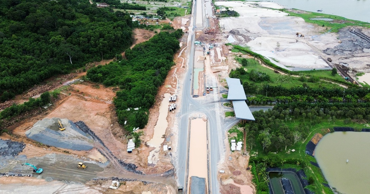 Thời tiết xấu, tiến độ các công trình đón APEC 2027 ở Phú Quốc ra sao?