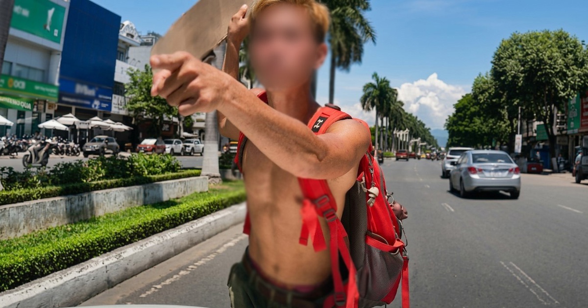 Trượt ván ở làn ô tô, bị nhắc nhở thì hùng hổ đe doạ ‘biết bố mày là ai không’