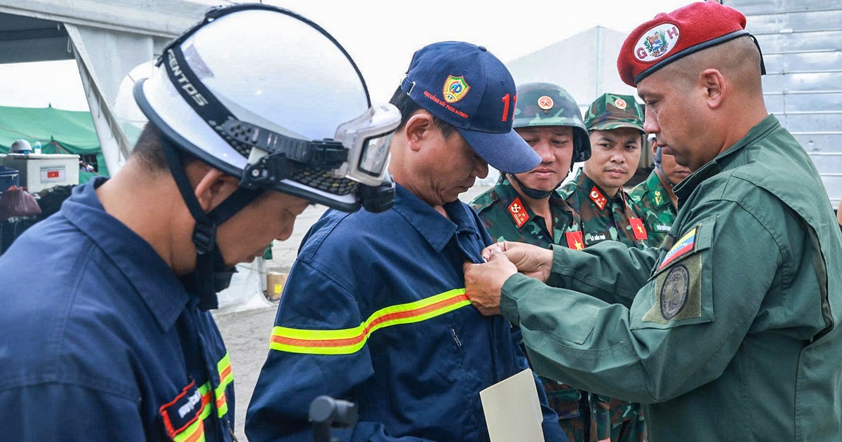 Đoàn cứu nạn, cứu hộ Việt Nam nhận Huy chương 'Anh hùng Venezuela'