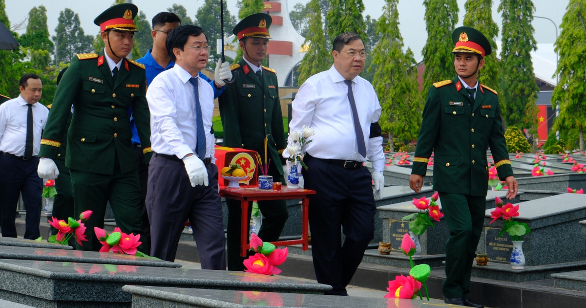 Phó thủ tướng Phạm Gia Túc truy điệu, an táng 173 hài cốt liệt sĩ từ Campuchia về Tây Ninh