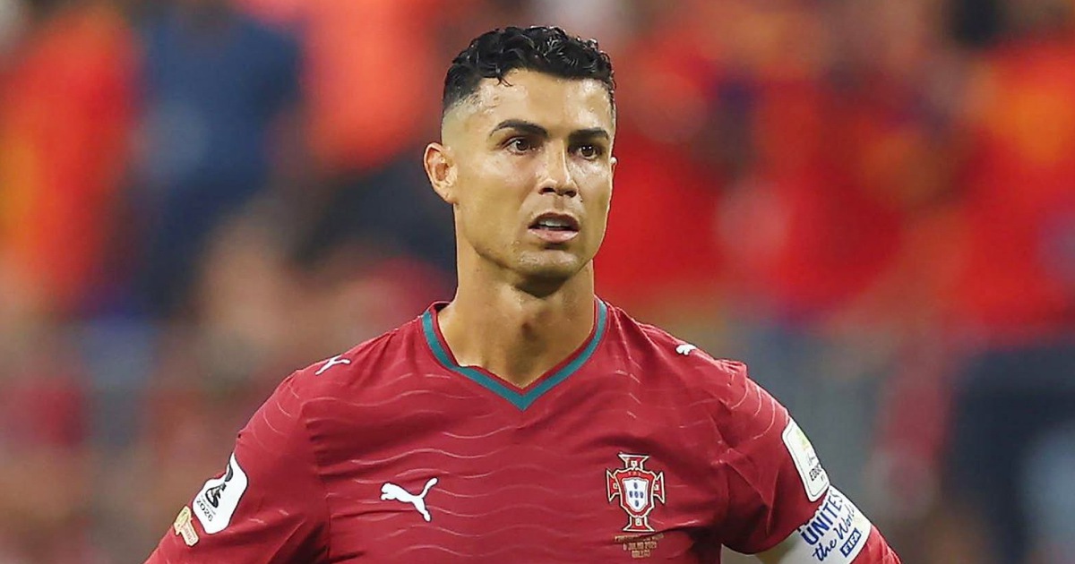 Các chuyên trang bóng đá: Ronaldo là 1 trong 3 cầu thủ Bồ Đào Nha chơi tệ nhất