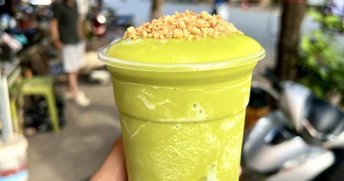 Món 'bơ già dừa non' đang gây sốt, bác sĩ khuyến cáo ai nên hạn chế dùng?