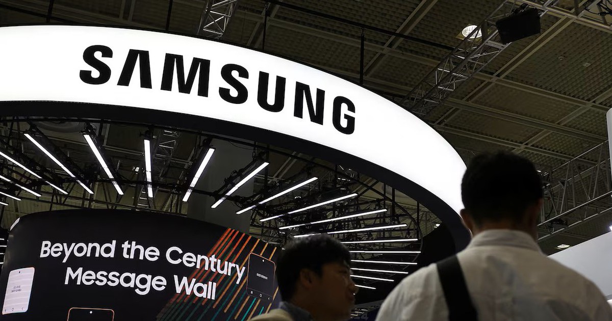 Samsung báo lãi gấp 19 lần, cổ phiếu vẫn lao dốc
