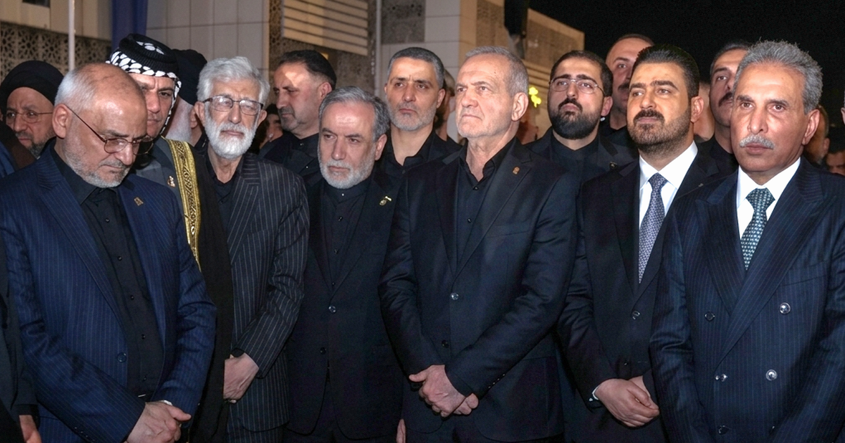 Tổng thống Iran rút ngắn lịch trình dự tang lễ ông Ali Khamenei sau khi Mỹ không kích