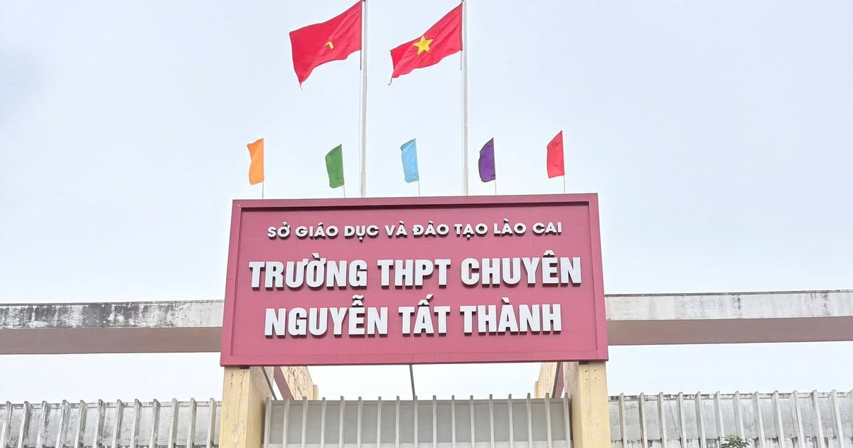 Giám đốc Sở Giáo dục và Đào tạo Lào Cai lý giải việc hơn 40 điểm 10 môn toán tập trung tại một cụm thi