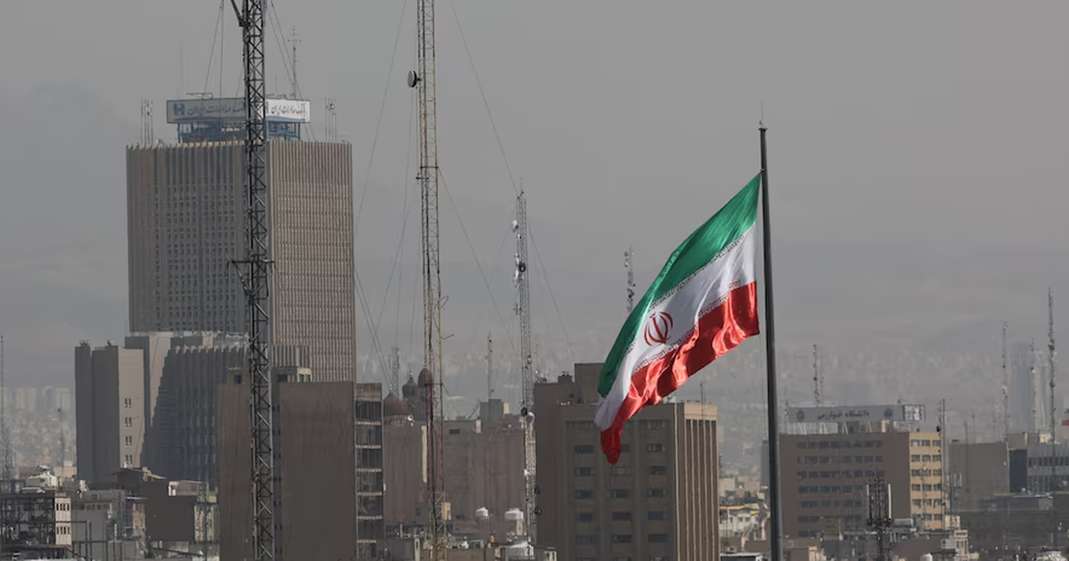 Iran tuyên bố tấn công 85 mục tiêu quân sự Mỹ ở Kuwait, Bahrain