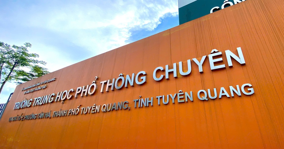 Bộ GD-ĐT: 328 thí sinh chuyên Tuyên Quang vẫn được đăng ký xét tuyển đại học