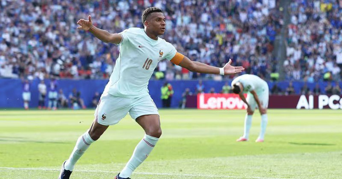 Mbappe lập ‘siêu phẩm’, Pháp đánh bại Morocco để vào bán kết World Cup 2026