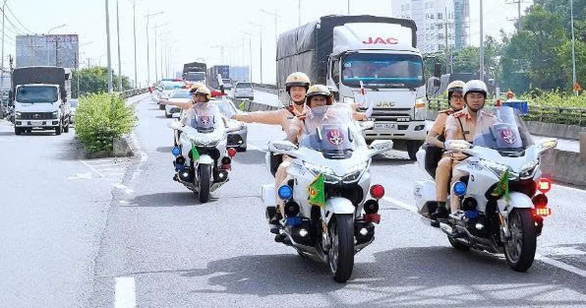 Công an Đồng Nai ra quân kiểm tra, xử lý xe khách vi phạm