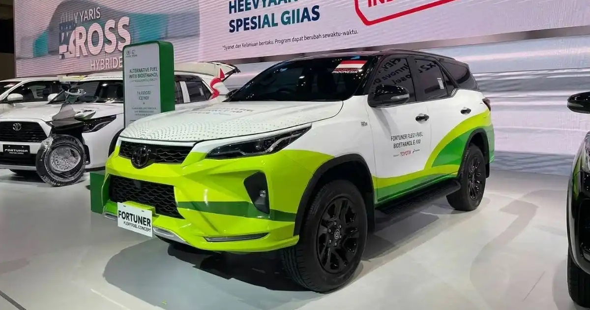 Toyota Fortuner thêm bản chạy được xăng sinh học 'liều cao'