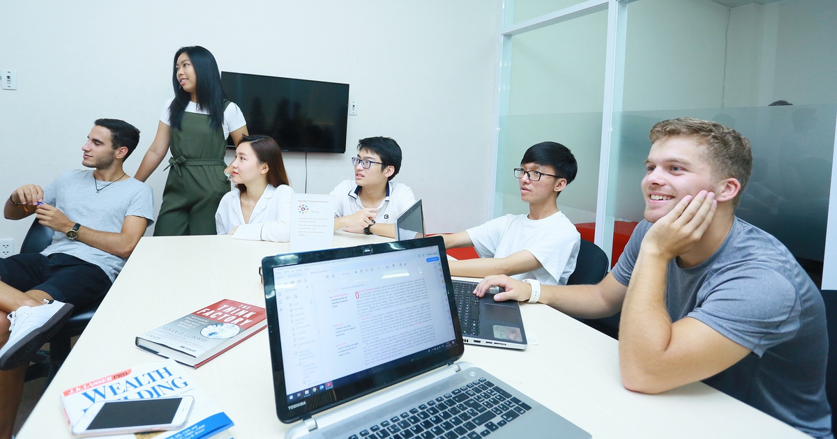 Thêm nhiều trường công bố điểm chuẩn sáng 10-8, ngành luật tiếp tục hot
