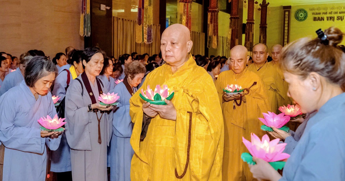 Đại lễ Vu lan 2026: Khuyến khích các chùa thắp nến tri ân anh hùng liệt sĩ