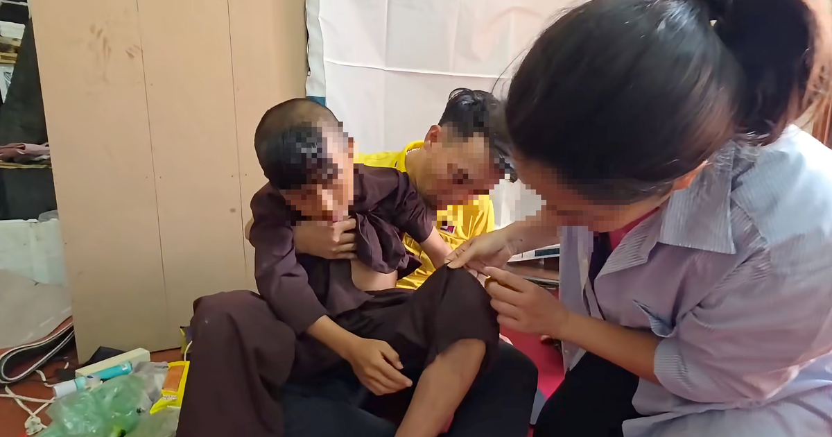 Người đàn ông đánh 5 chú tiểu ở chùa Bầu khai gì?