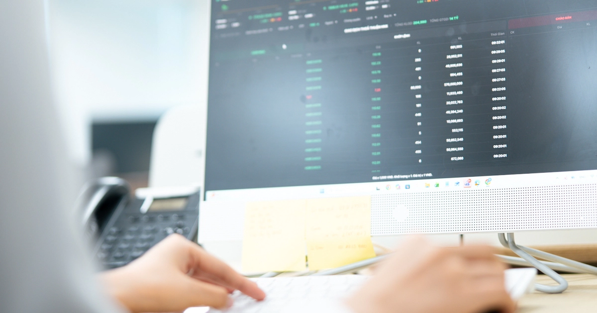 Cổ phiếu vốn nhà nước điều chỉnh, VN-Index giảm hơn 3 điểm