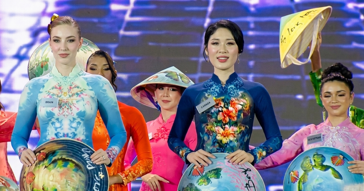 Tranh cãi bộ áo dài 111 người đẹp diễn khai mạc Miss World 2026, màu sắc của nhiều thập niên trước?