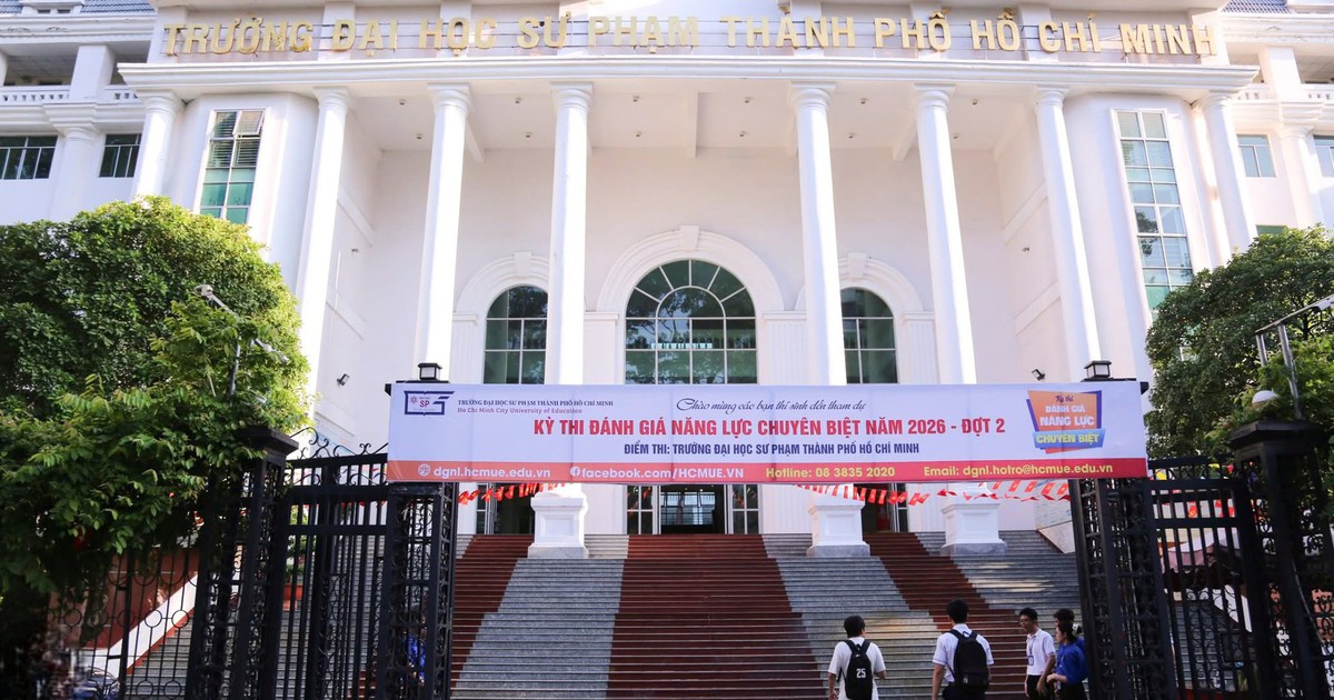 Thủ khoa toàn quốc vẫn rớt Trường đại học Sư phạm TP.HCM vì điểm chuẩn quá cao