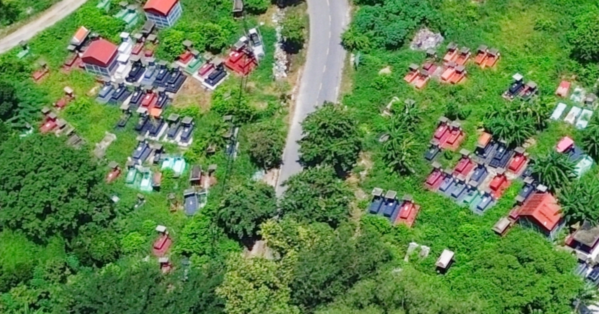 Bà Điểm thông báo kê khai, đăng ký bốc, di dời mộ thuộc dự án công viên hơn 1ha