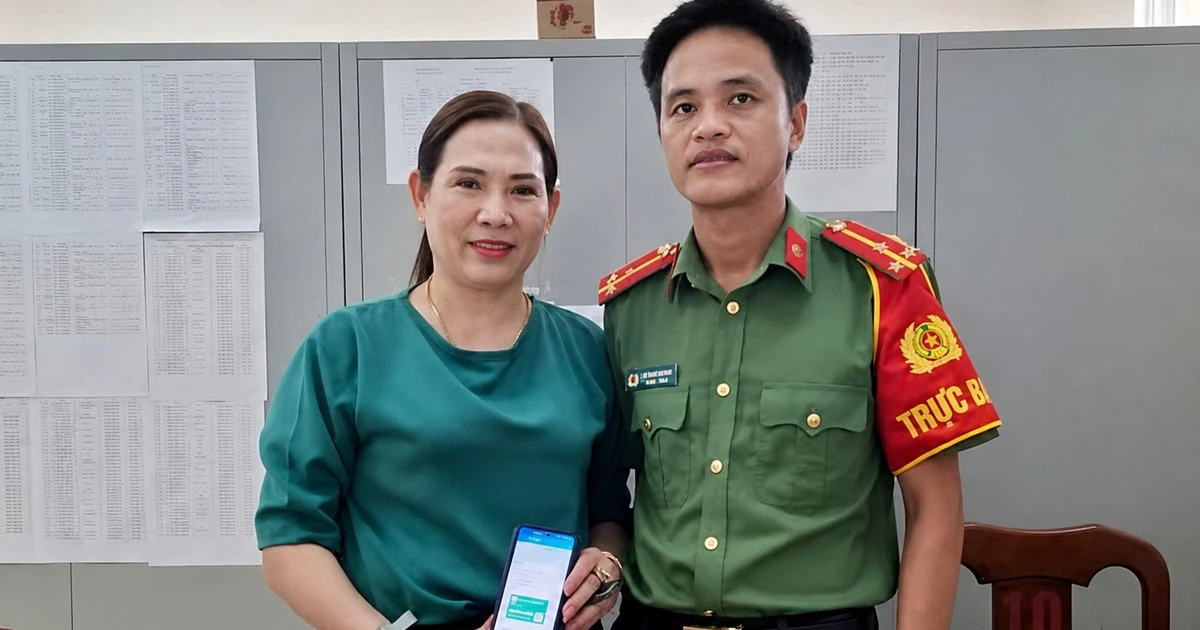 400 triệu đồng 'bỗng dưng' vào tài khoản, người phụ nữ Quảng Trị nhờ công an tìm người chuyển nhầm