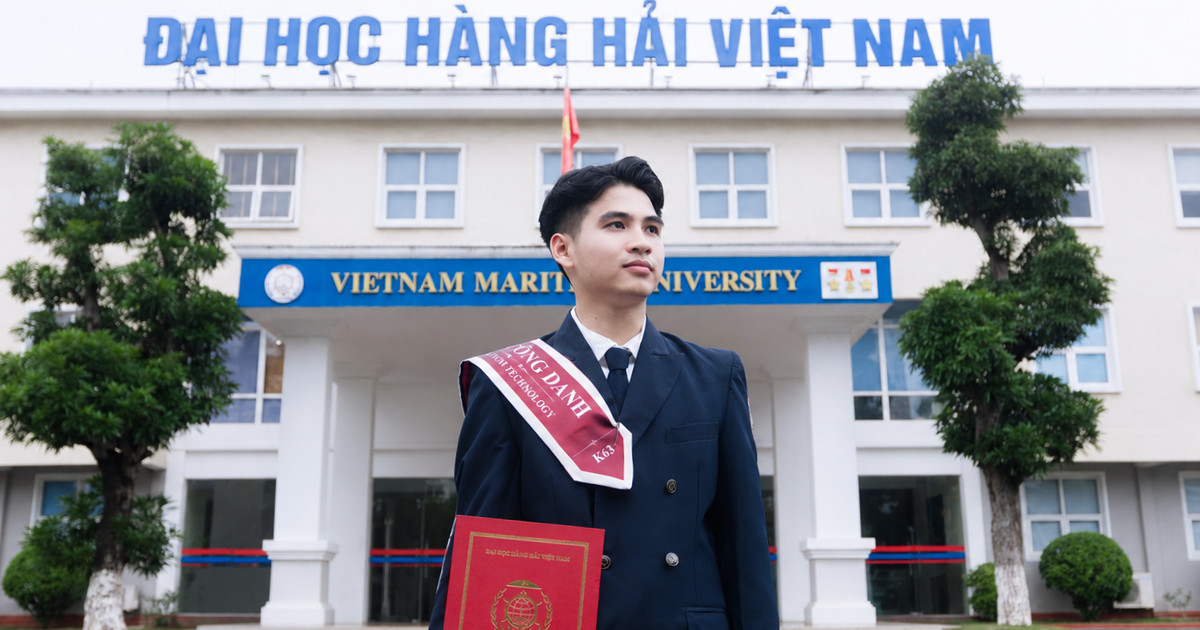 Vào đại học với điểm sàn, chàng trai vùng cao 'lội ngược dòng' thành thủ khoa