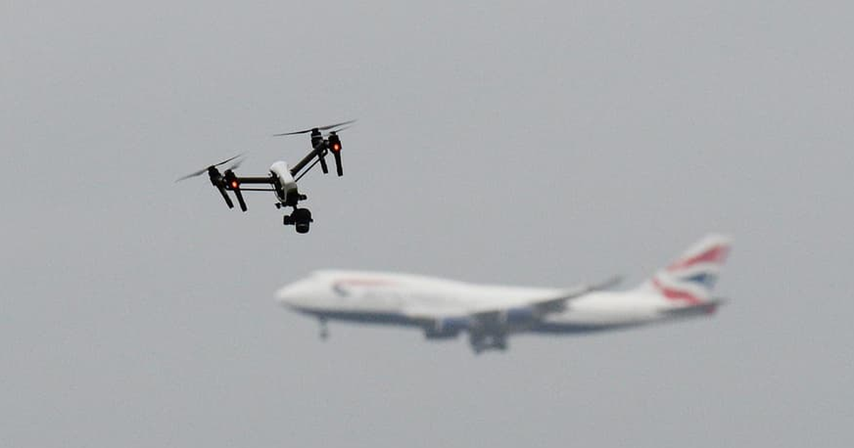 Các nước dựng 'hàng rào' trên không để chặn drone quanh sân bay như thế nào?