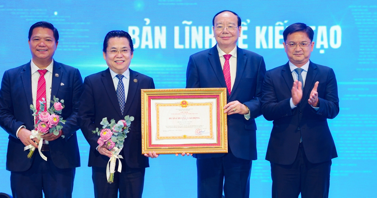 Trường ĐH Hoa Sen nhận Huân chương Lao động hạng ba, đặt mục tiêu vào top 500 châu Á