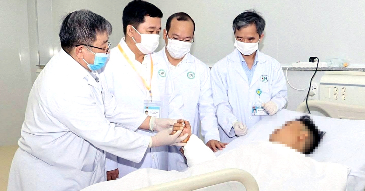 Hơn 6 giờ 'chạy đua' nối lại cẳng tay bị đứt lìa cho nam công nhân