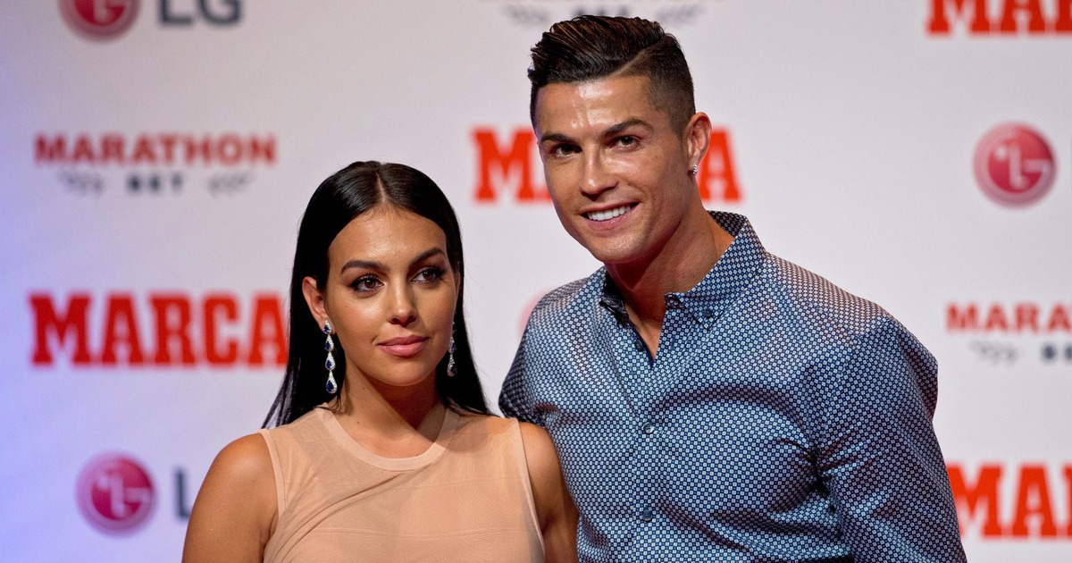 Ronaldo đã kết hôn với bạn gái Georgina