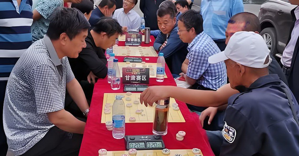 Giải cờ tướng 'vỉa hè' gây choáng về mức tiền thưởng, gấp 5 lần Ngũ Dương Bôi