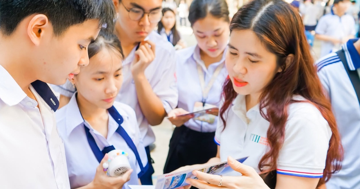 Điểm chuẩn đại học 2026: Ngành nào có điểm chuẩn cao nhất?