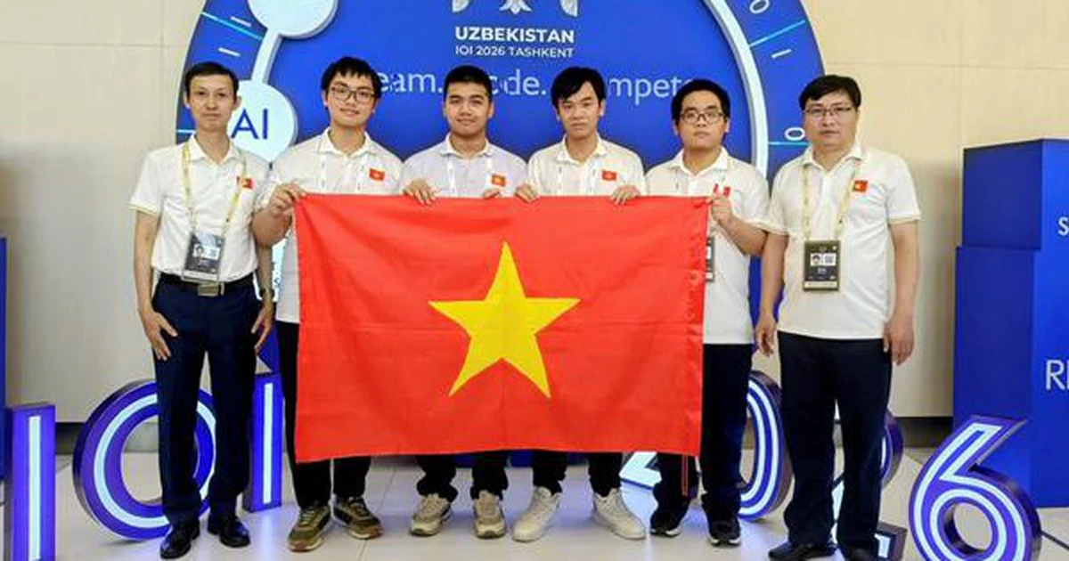 Việt Nam lọt tốp 8 Olympic tin học quốc tế, có nam sinh giành 2 huy chương vàng trong 1 tuần