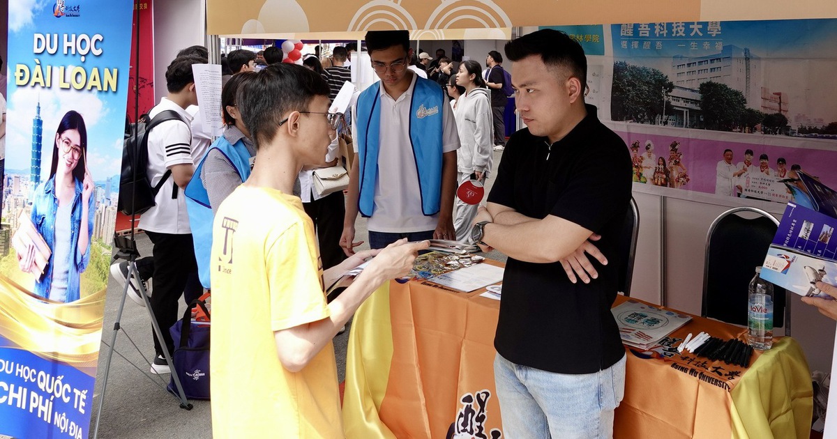 Đài Loan cho du học sinh Việt dùng giấy chứng nhận kết quả thi để xin visa