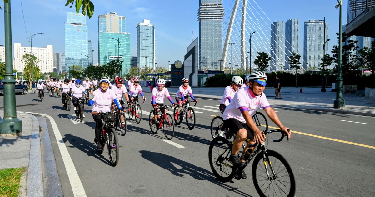 Saigontourist Group lần đầu tổ chức Ngày hội Xe đạp vì cộng đồng, trao 51 xe đạp cho học sinh vượt khó