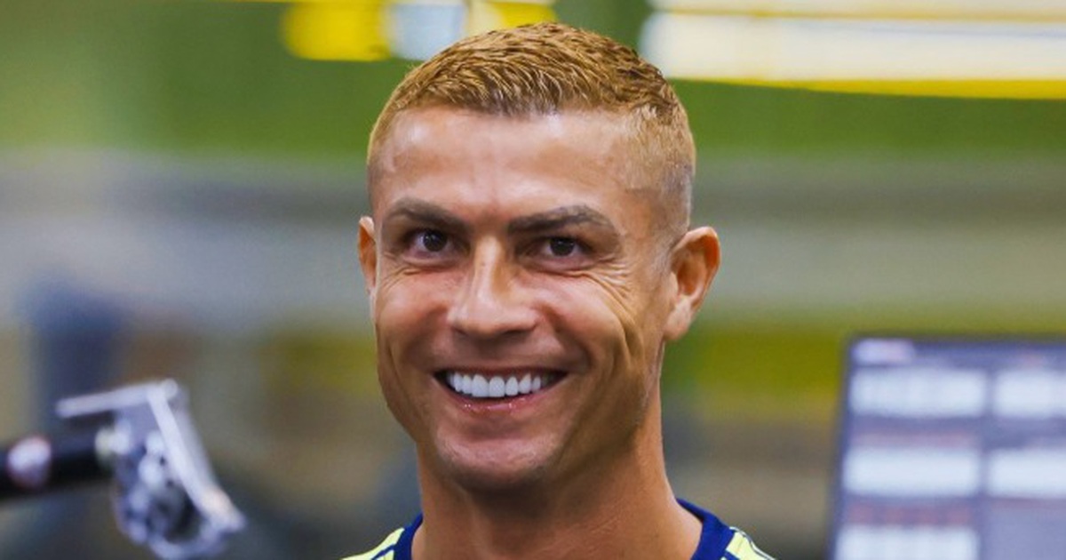 Sau đám cưới, Ronaldo báo tin không vui cho người hâm mộ