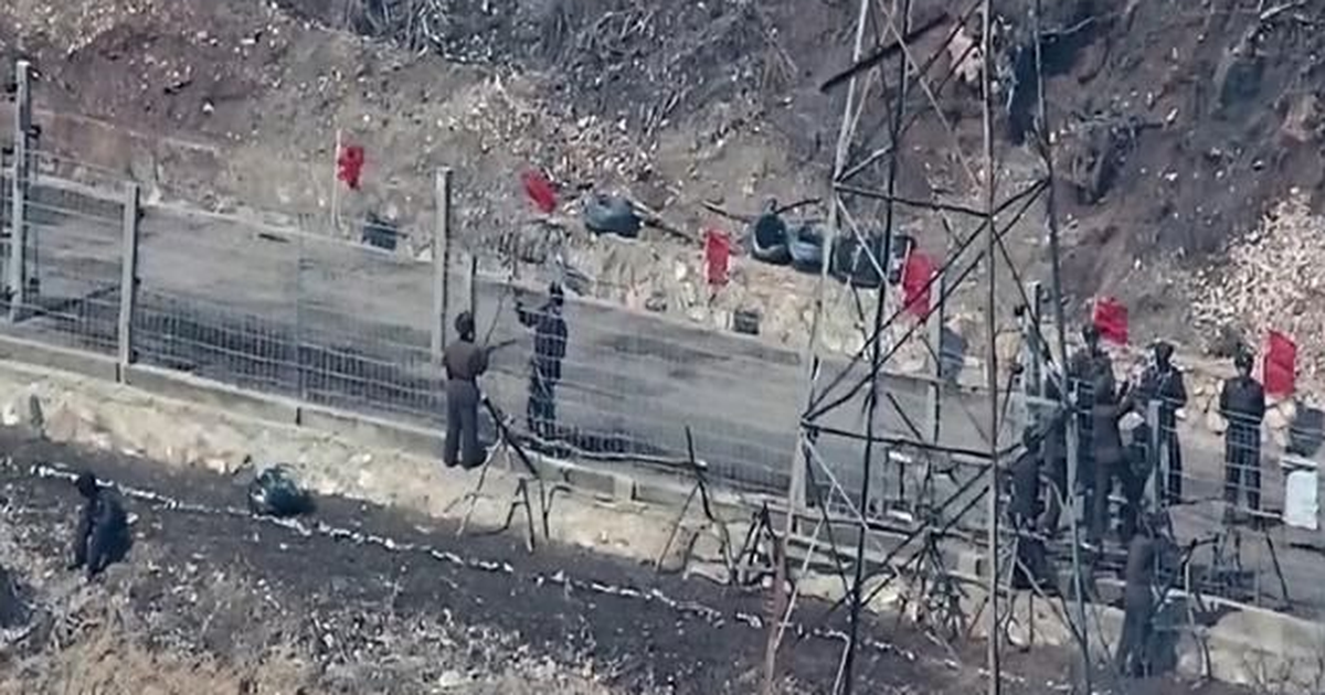 Nhiều binh sĩ Triều Tiên vượt ranh giới, Hàn Quốc nổ súng cảnh cáo