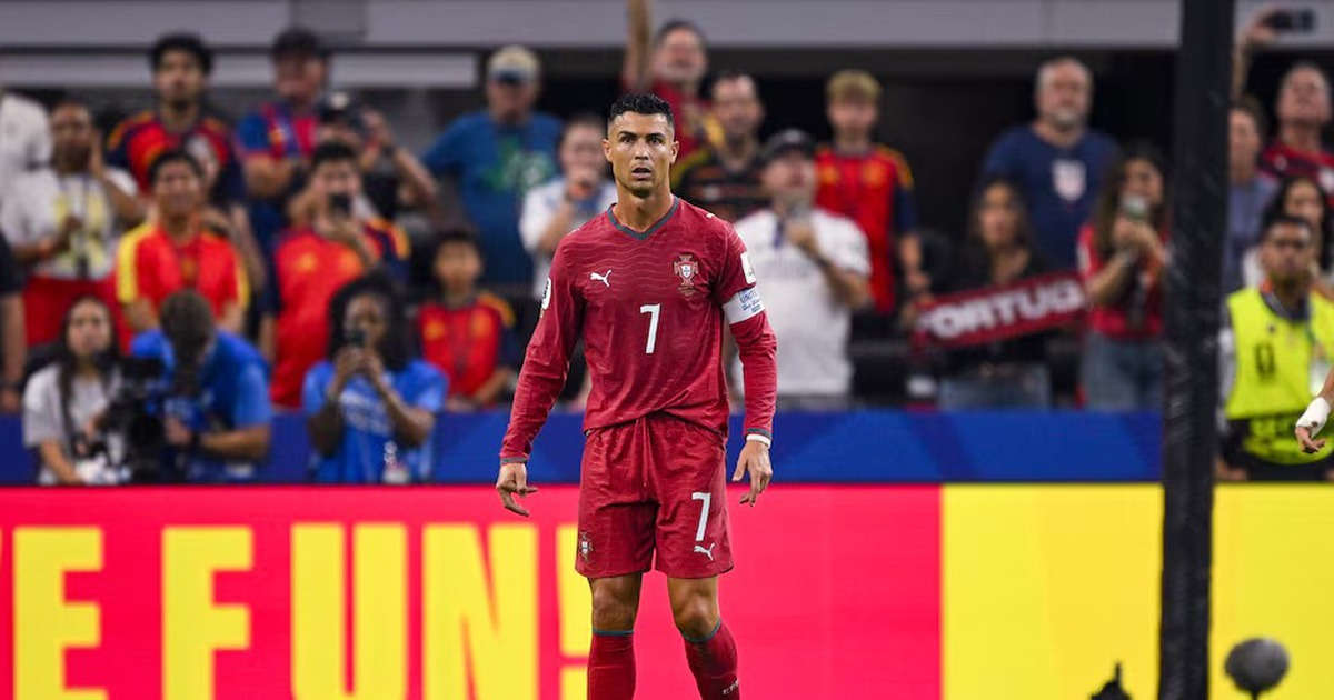 Ronaldo bất ngờ tiết lộ chuyện sắp giải nghệ