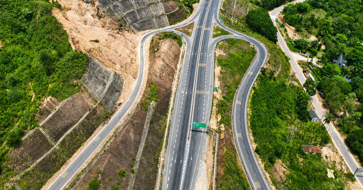 Thông 66km cao tốc nối Huế với Đà Nẵng quy mô 4 làn xe cuối tháng này