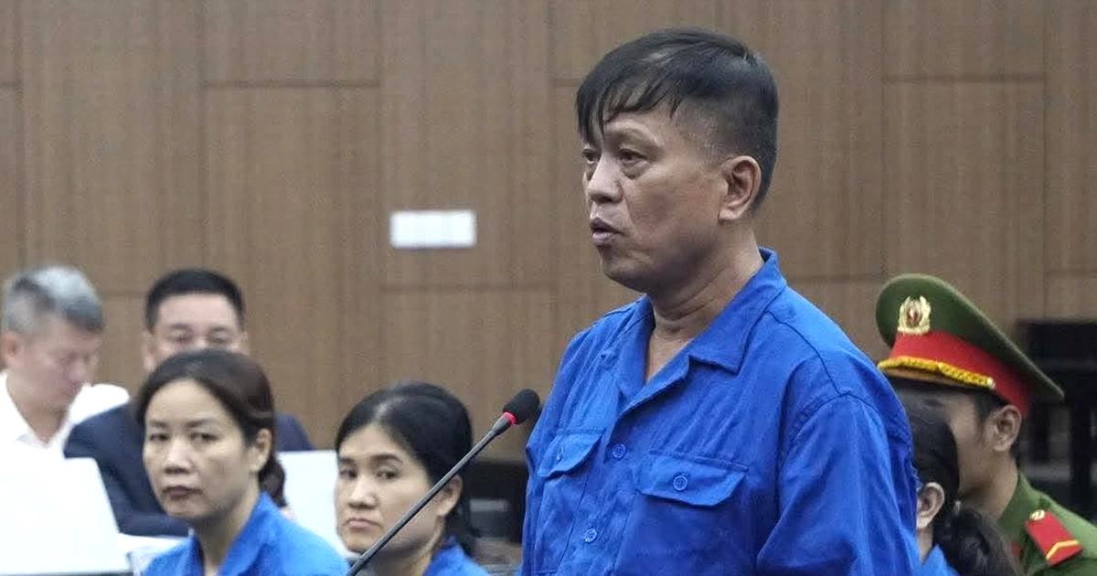 Hình ảnh phiên tòa xử cựu Thứ trưởng Nguyễn Bá Hoan cùng 27 bị cáo tội nhận hối lộ 30 tỉ đồng