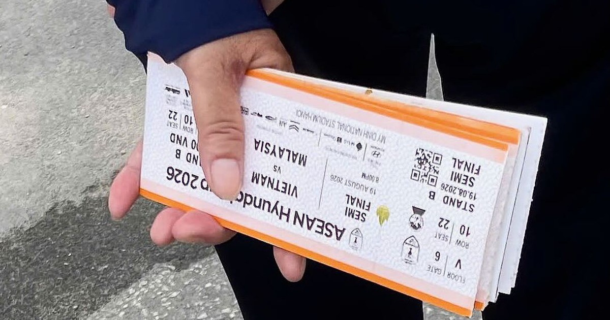 Vé 'chợ đen' trận Việt Nam - Malaysia hạ nhiệt