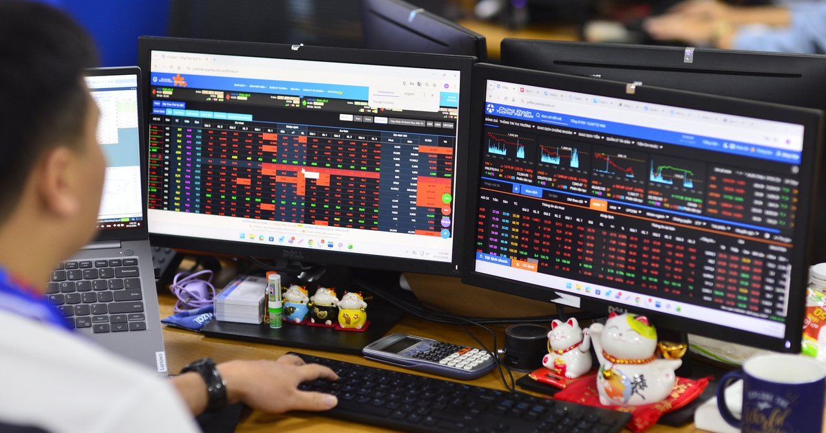 Chứng khoán 18-8: VN-Index giằng co, chuyên gia cảnh báo rủi ro điều chỉnh sâu hơn