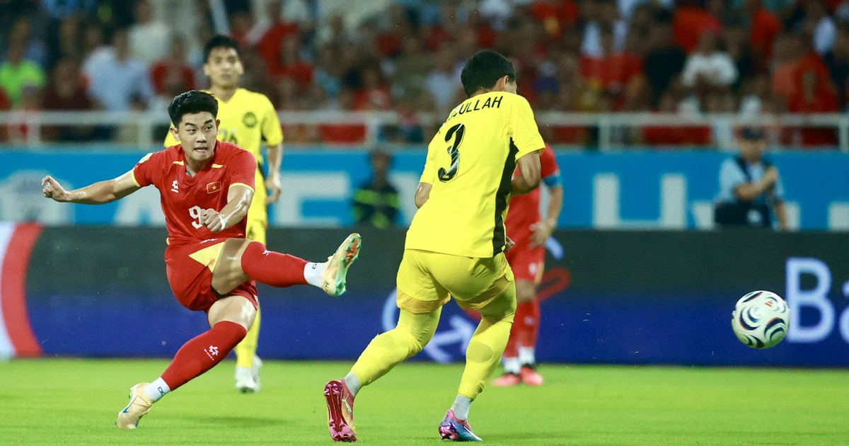 Việt Nam - Malaysia (hiệp 1) 0-0: Văn Hậu bỏ lỡ đáng tiếc