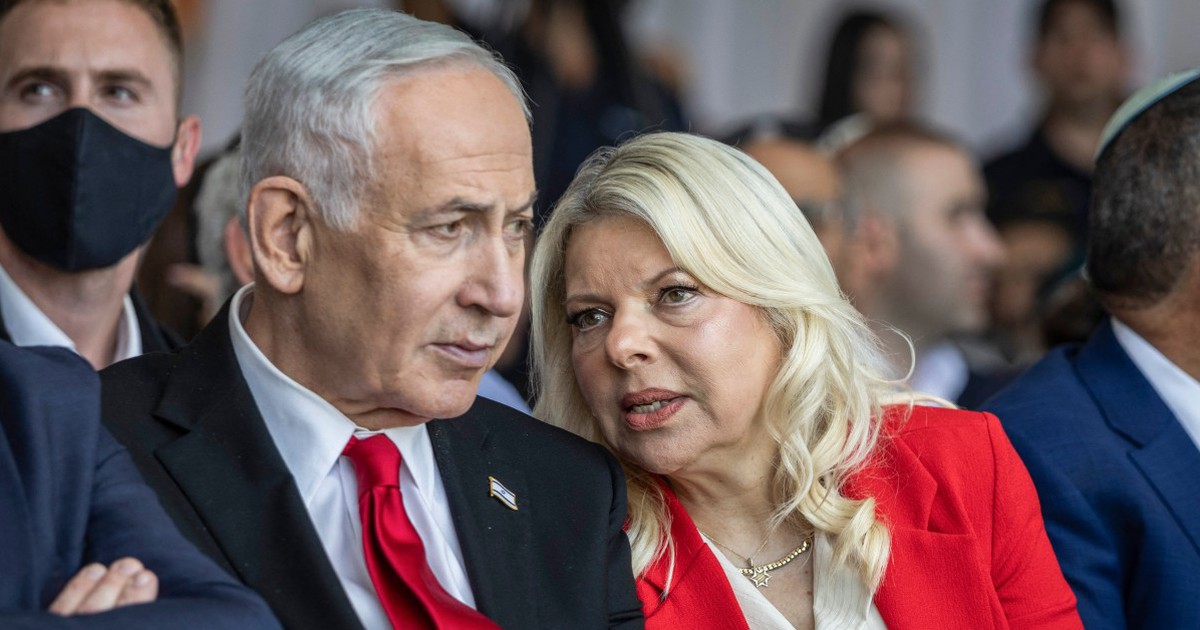 Người làm kể phải phải lau gần 400 đôi giày cho vợ ông Netanyahu, văn phòng thủ tướng Israel lên tiếng