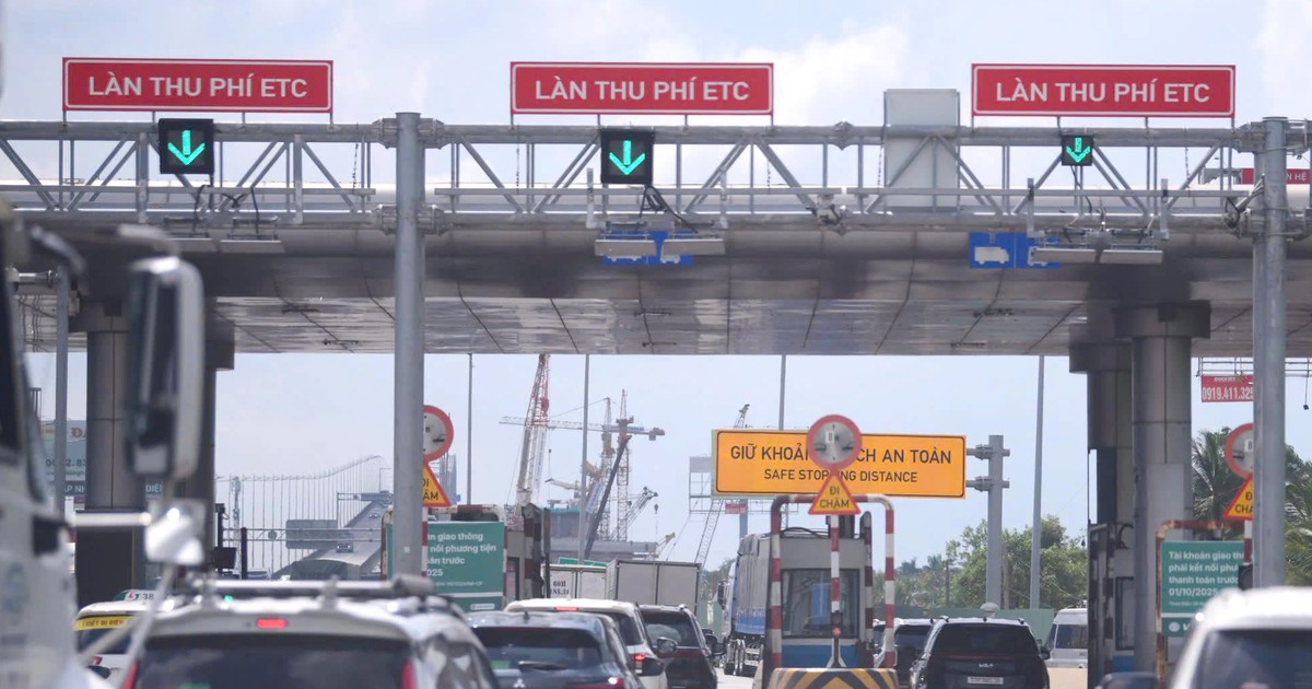 Cục Đường bộ yêu cầu VETC tạm dừng triển khai để rà soát, tính lại việc thu phí