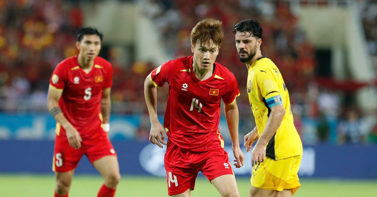 HLV Kim Sang Sik đi trước Thái Lan 1 bước
