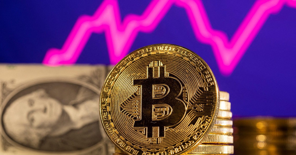 Đọc nhanh 21-8: Giá dầu vẫn tăng nóng, vàng vượt 4.500 USD; Bitcoin lập đỉnh 2 tháng