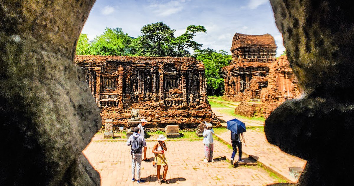 Lạc bước giữa thung lũng thiêng, nghe gạch cổ kể chuyện nghìn năm